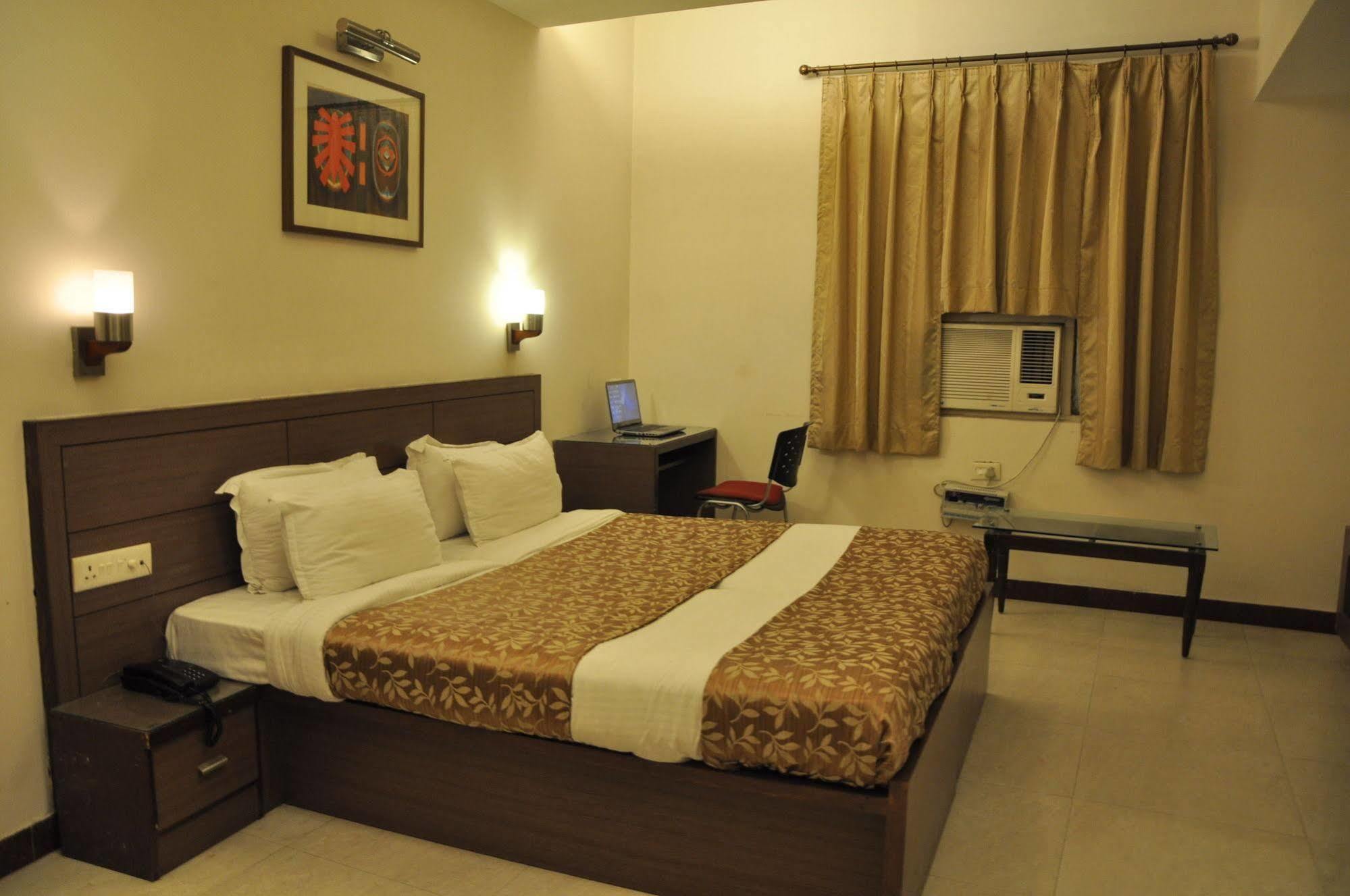 Hotel Crystal Retreat Agra  Eksteriør bilde