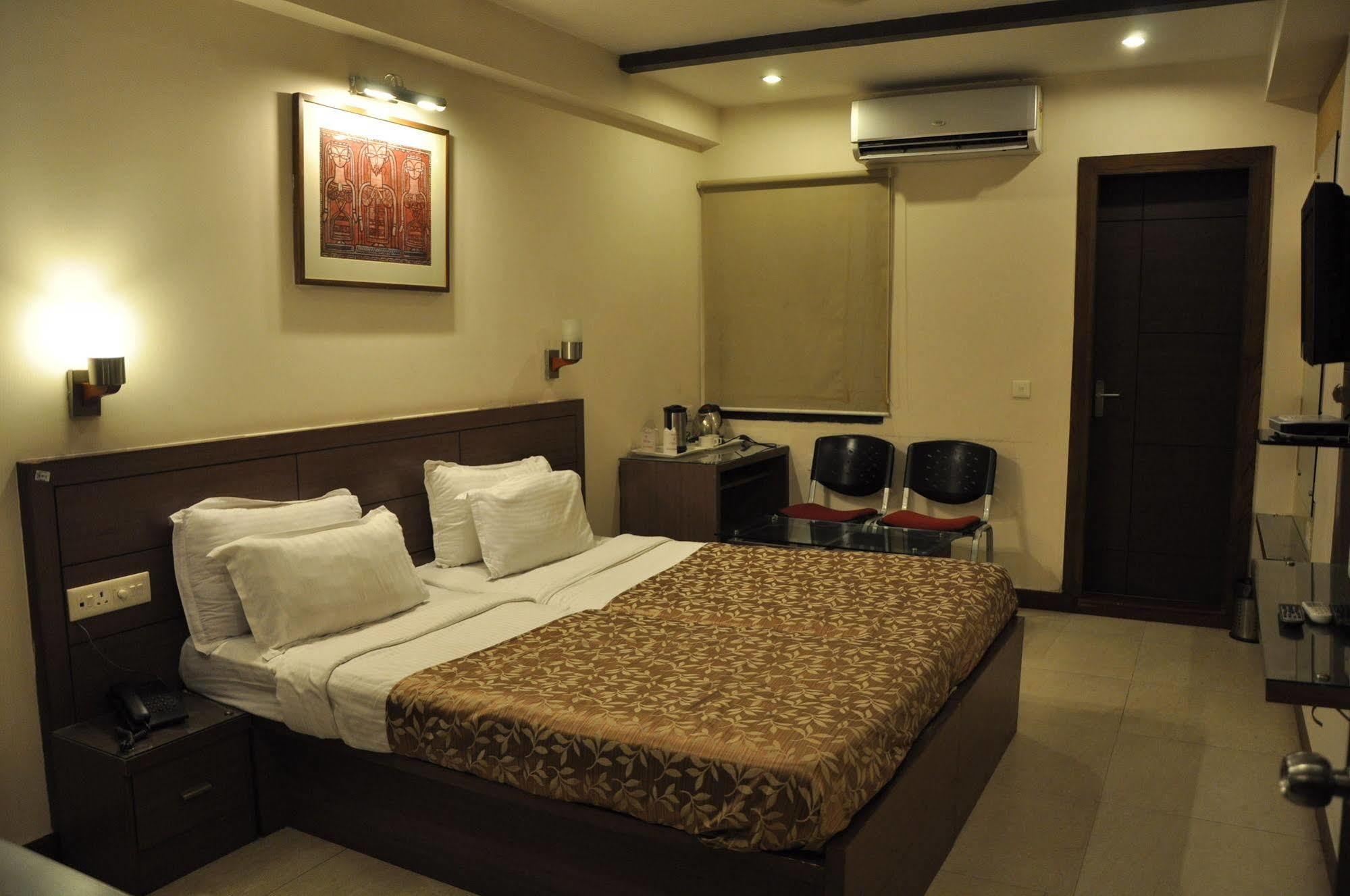 Hotel Crystal Retreat Agra  Eksteriør bilde